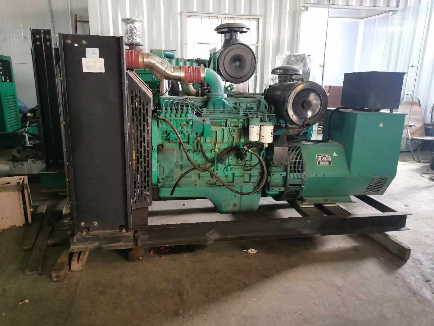 铜山发电机租赁如何确定电缆的承载电流是否在安全范围内？