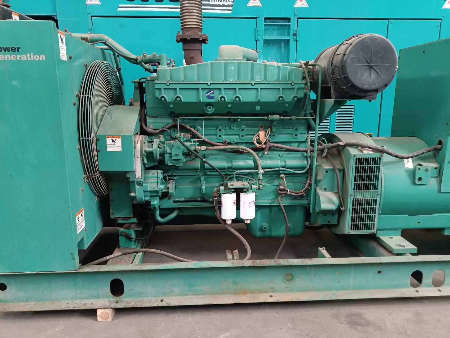 铜山过载会对 600kW 柴油发电机组造成哪些损害？