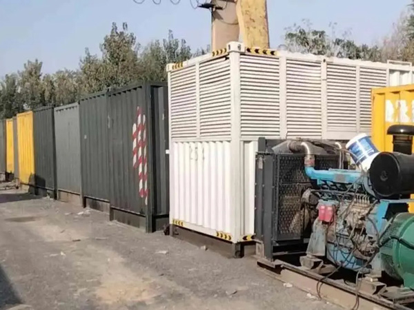 铜山200KW柴油发电机机组每小时油耗是多少？